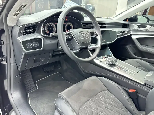 Audi A7L — Фото автомобиля 11
