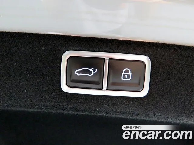 Hyundai Grandeur Grandeur (GN7) 3.5 Бензин 4WD — Фото автомобиля 18