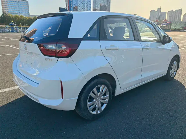Honda Fit — Фото автомобиля 6