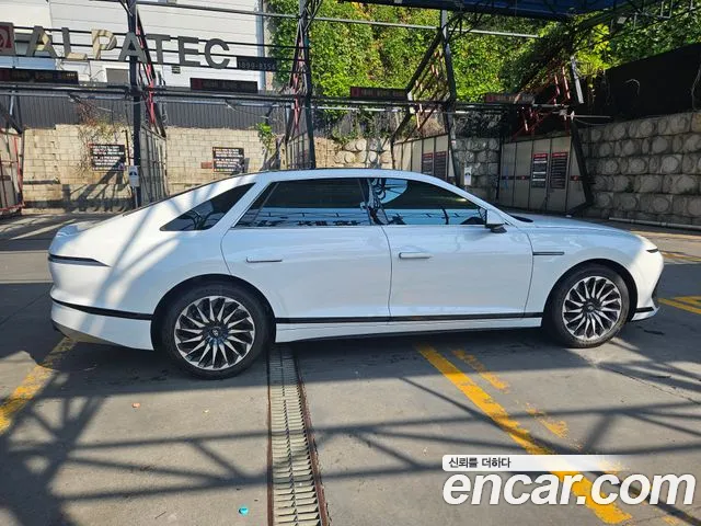 Hyundai Grandeur GN7 — Фото автомобиля 7
