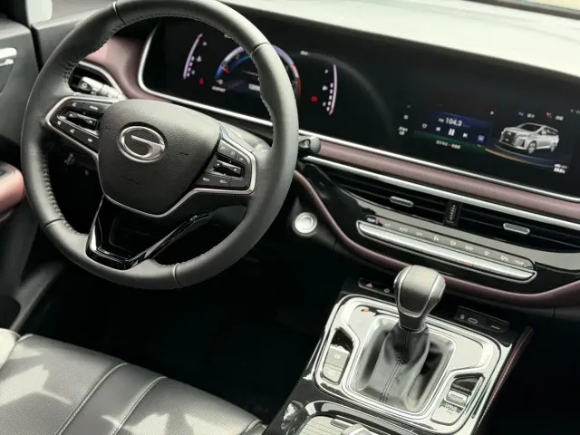 GAC Trumpchi M6 — Фото автомобиля 13