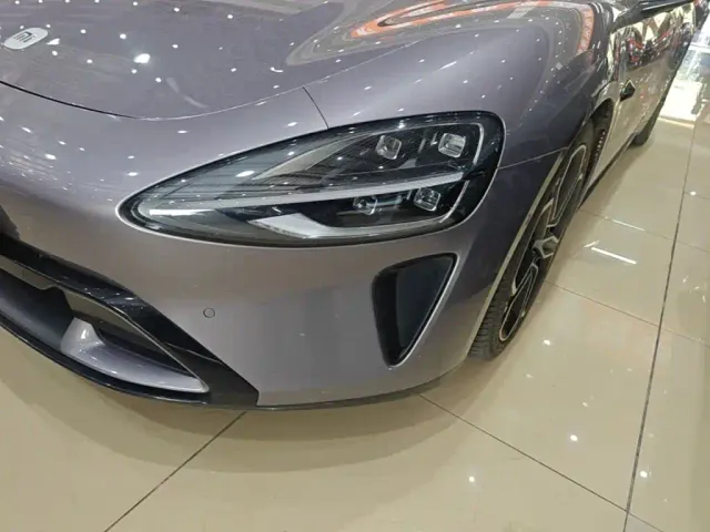 Xiaomi SU7 — Фото автомобиля 23