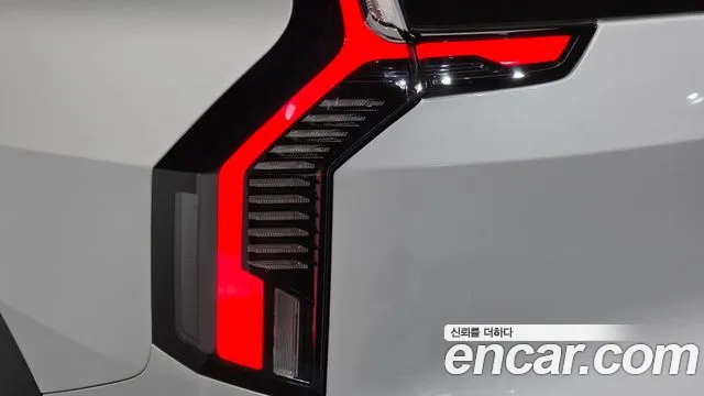 Kia EV9 — Фото автомобиля 8