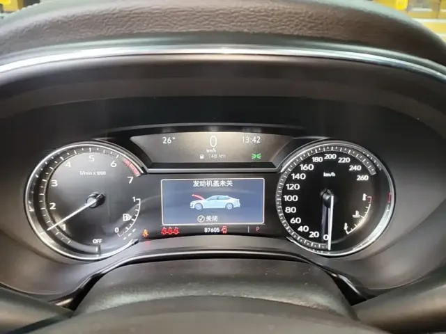 Cadillac CT5 — Фото автомобиля 11