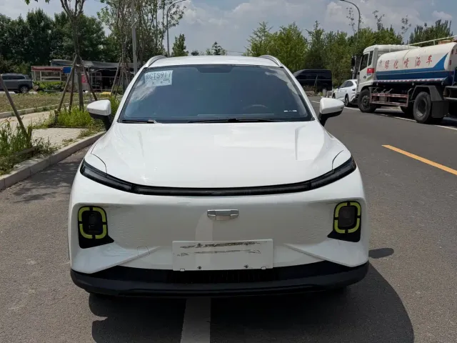 Geely Geometry E Firefly — Фото автомобиля 2