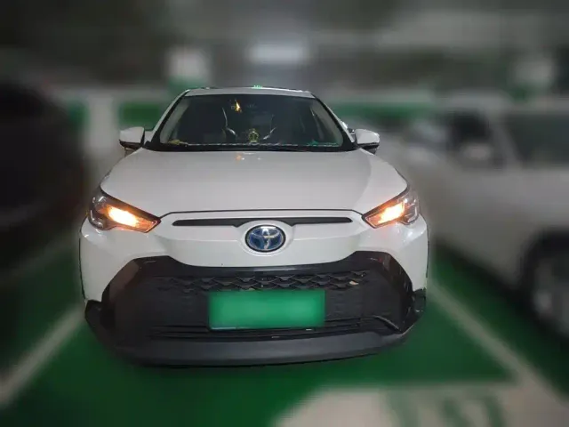 Toyota Frontlander — Фото автомобиля 2