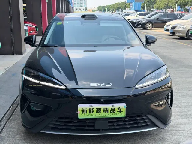 BYD Seal 07 EV — Фото автомобиля 3