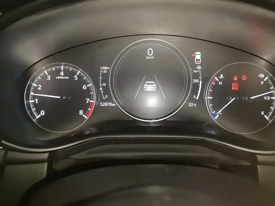 Mazda Mazda3 Axela 2021 2.0L Automatic Quality Edition — Фото автомобиля 14