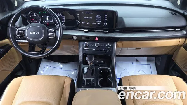 Kia Canival — Фото автомобиля 7