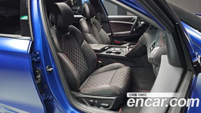 Genesis G70 — Фото автомобиля 10