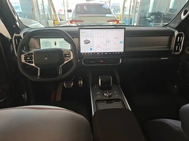 Jetour T2 — Фото автомобиля 9