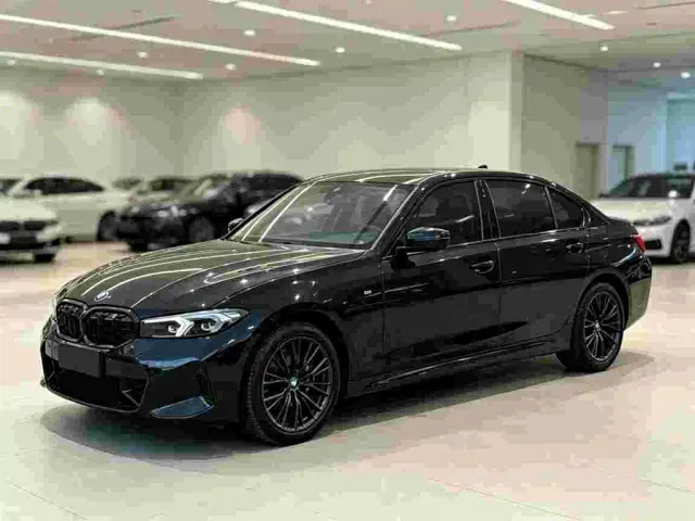 Фотография автомобиля — BMW 3 Series