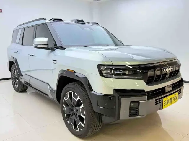 BYD FangChengBao Leopard 8 — Фото автомобиля 3