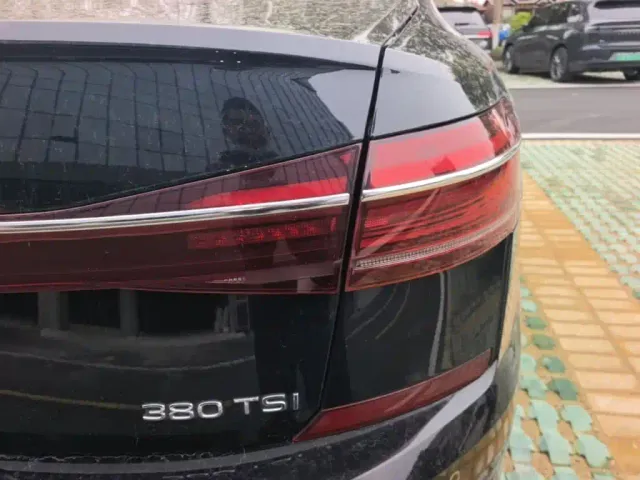 Volkswagen Passat — Фото автомобиля 7