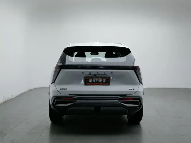 Geely Boyue L — Фото автомобиля 4