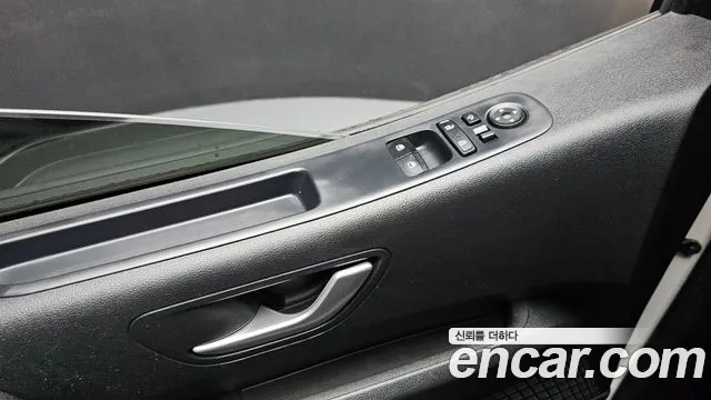Hyundai Staria Staria Карго 3 места — Фото автомобиля 15