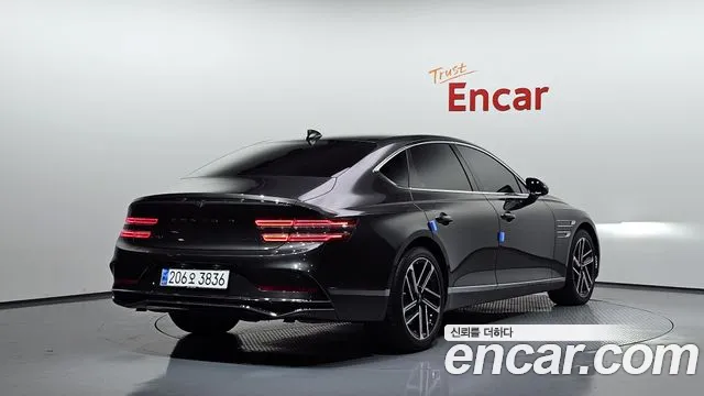 Genesis G80 RG3 — Фото автомобиля 2