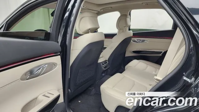 Genesis GV70 2.5T Бензин 2WD — Фото автомобиля 25