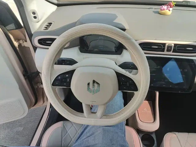 Leapmotor T03 — Фото автомобиля 10