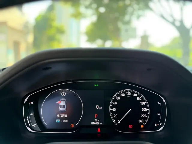 Honda Accord — Фото автомобиля 9