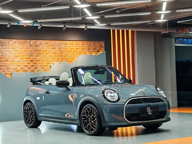 MINI Hatch — Фото автомобиля 11