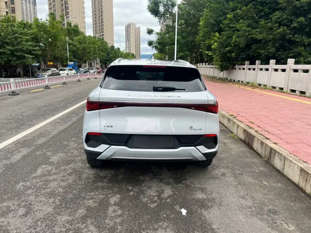 BYD Yuan PLUS — Фото автомобиля 8