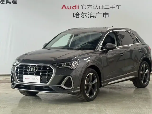 Фотография автомобиля — Audi Q3