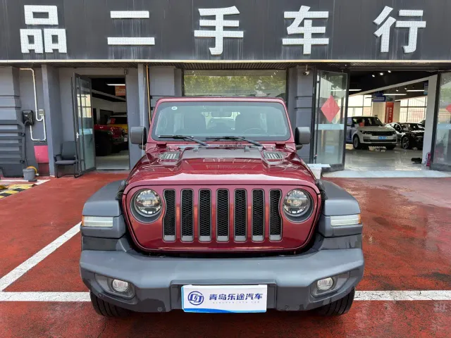 Фотография автомобиля — Jeep Wrangler