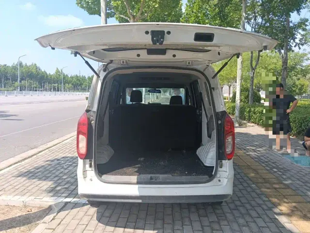 Wuling Hongguang — Фото автомобиля 9