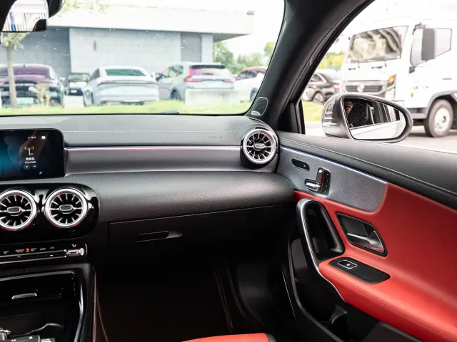 Mercedes-Benz A-Class AMG — Фото автомобиля 9