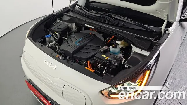 Kia Niro Niro Plus Air — Фото автомобиля 6