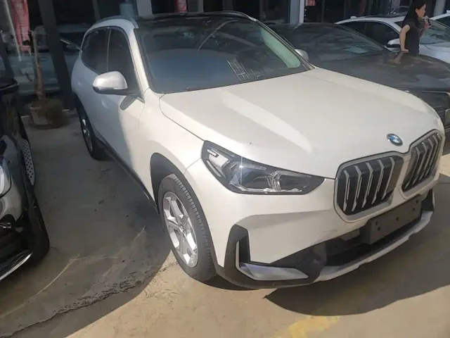 BMW X1 — Фото автомобиля 3