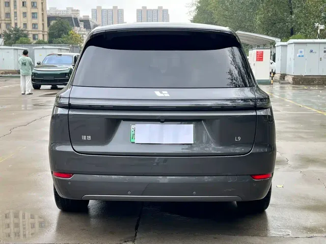 Li Auto L9 — Фото автомобиля 7