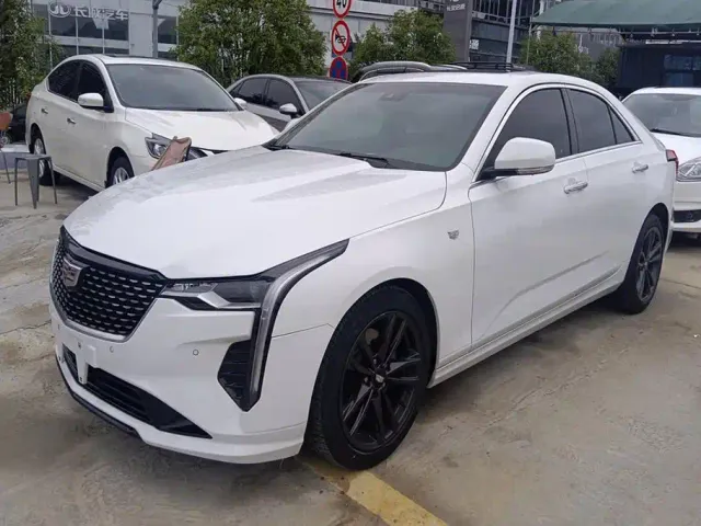 Фотография автомобиля — Cadillac CT4