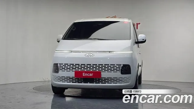 Hyundai Staria — Фото автомобиля 3