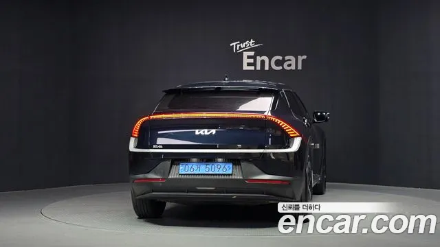 Kia EV6 Standard — Фото автомобиля 4
