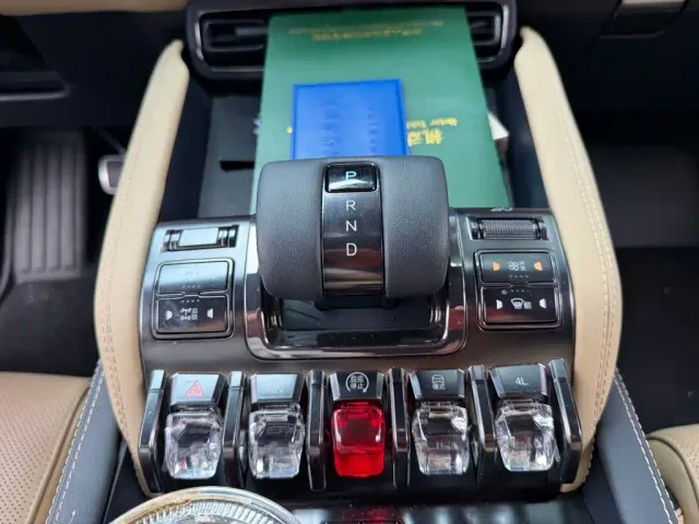BYD FangChengBao Leopard 5 — Фото автомобиля 9