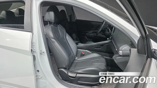 Hyundai Avante — Фото автомобиля 17