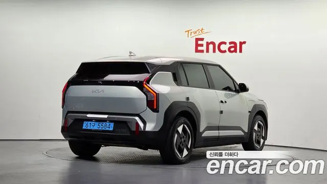 Kia EV3 — Фото автомобиля 2
