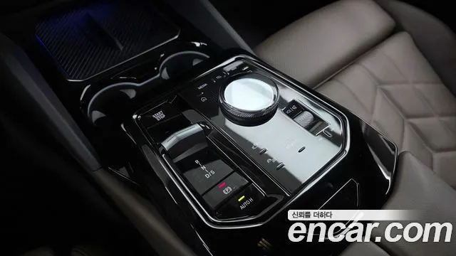 BMW 5-Series — Фото автомобиля 9