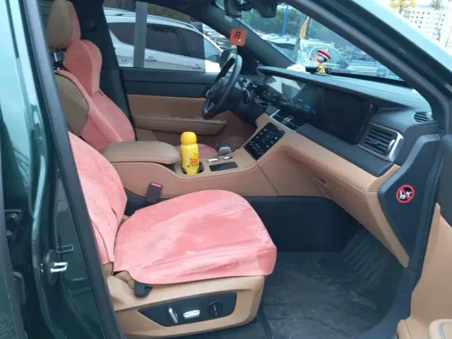 Li Auto ONE — Фото автомобиля 8