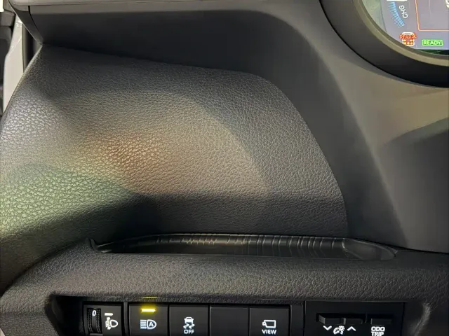 Toyota Granvia — Фото автомобиля 24