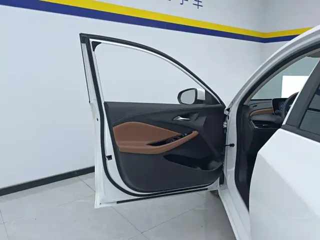 Buick Verano — Фото автомобиля 6