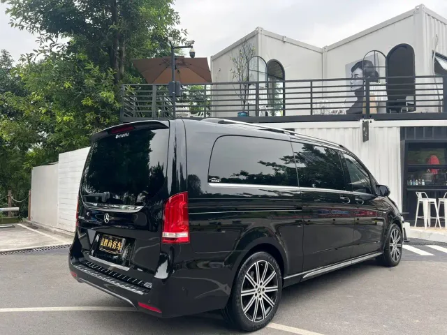 Mercedes-Benz V-Class — Фото автомобиля 5