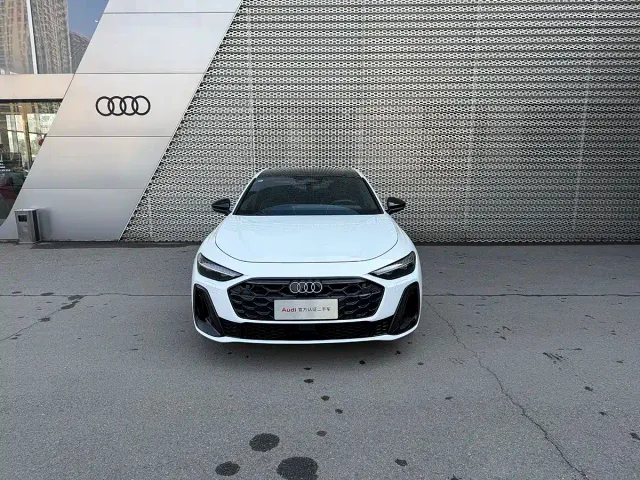 Фотография автомобиля — Audi A5L
