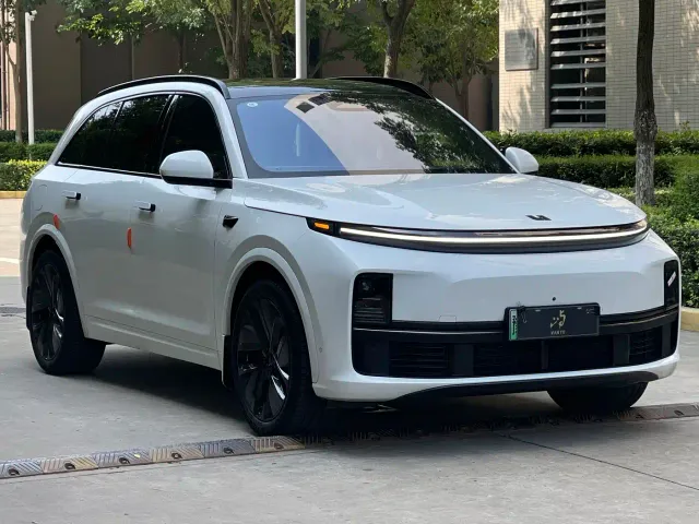 Li Auto L7 — Фото автомобиля 3