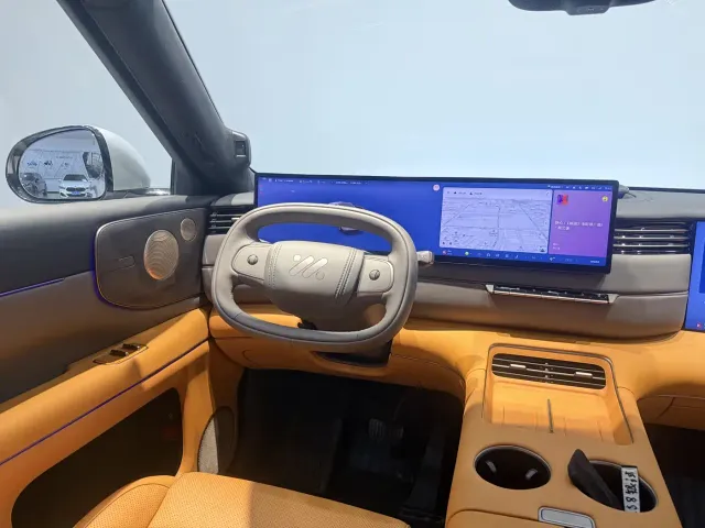 IM Motors LS8 — Фото автомобиля 12