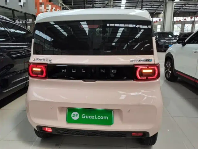 Wuling Hongguang Mini EV — Фото автомобиля 5