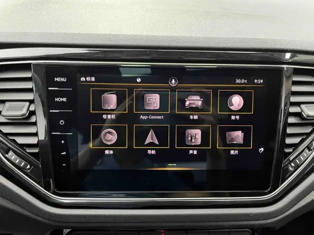 Volkswagen T-Roc — Фото автомобиля 11