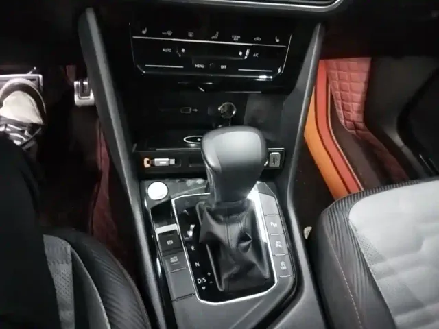 Volkswagen Tiguan X — Фото автомобиля 13